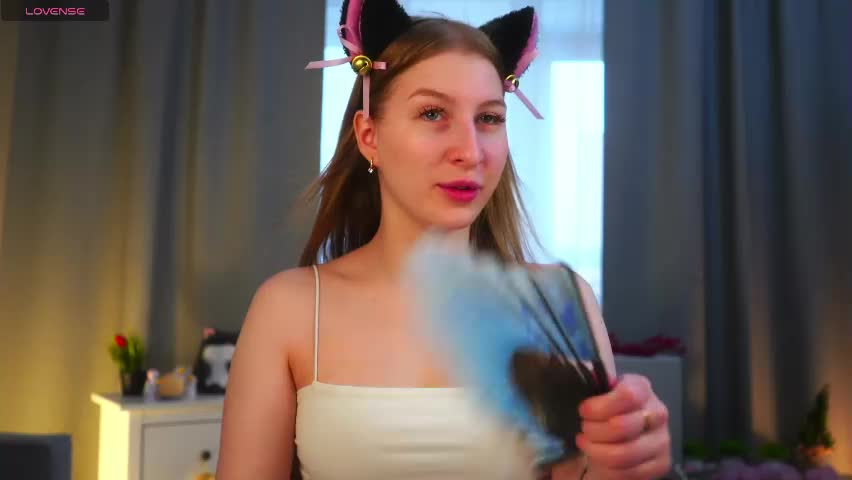 maureencoombs Приват Записи 2026-04-05