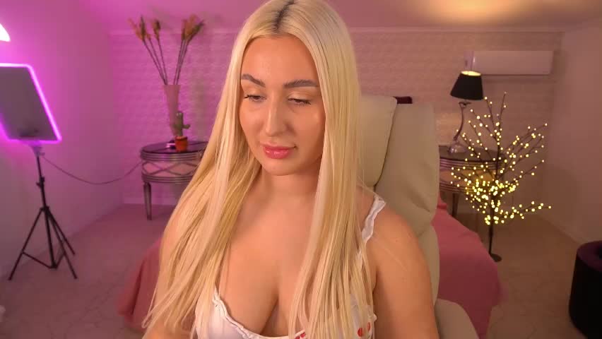 paolamola Приват Записи 2026-04-05