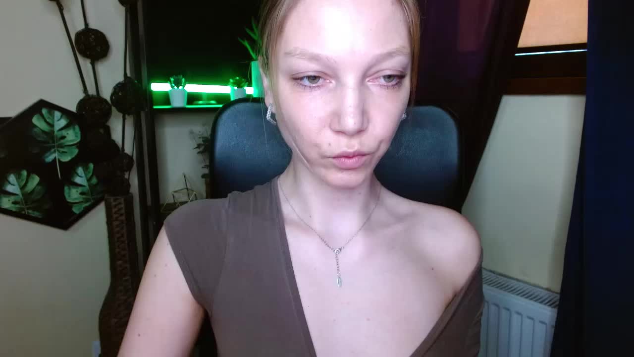 EmillyExtasy Приват Записи 2026-04-07