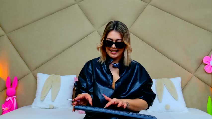 chloevee Приват Записи 2026-04-08