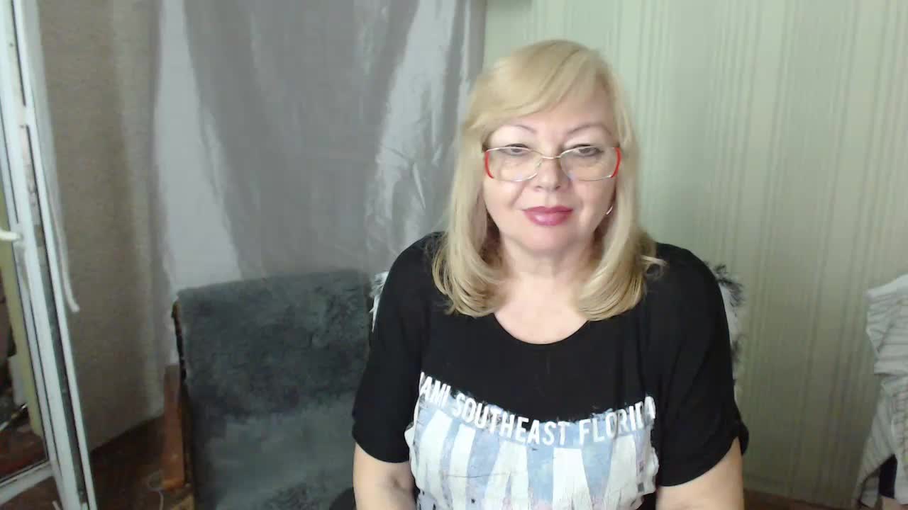 EvelynLoveShy Приват Записи 2026-04-09