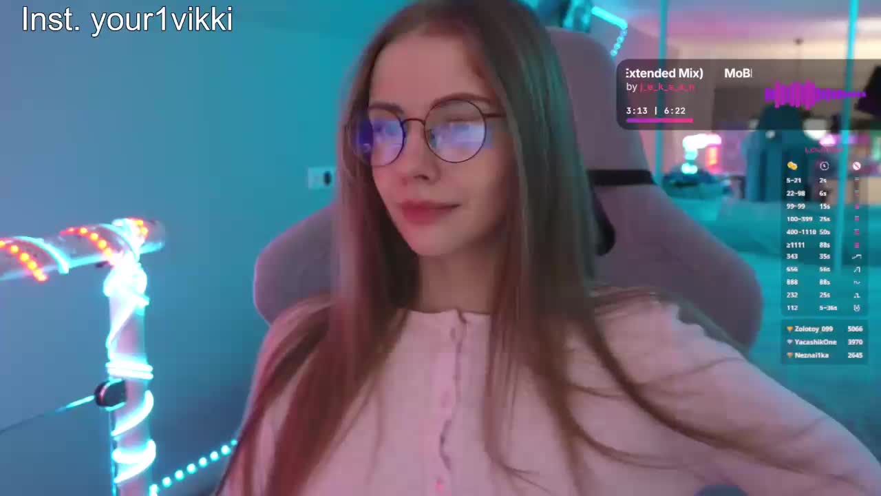 VikkiExtraCheese Приват Записи 2026-04-09