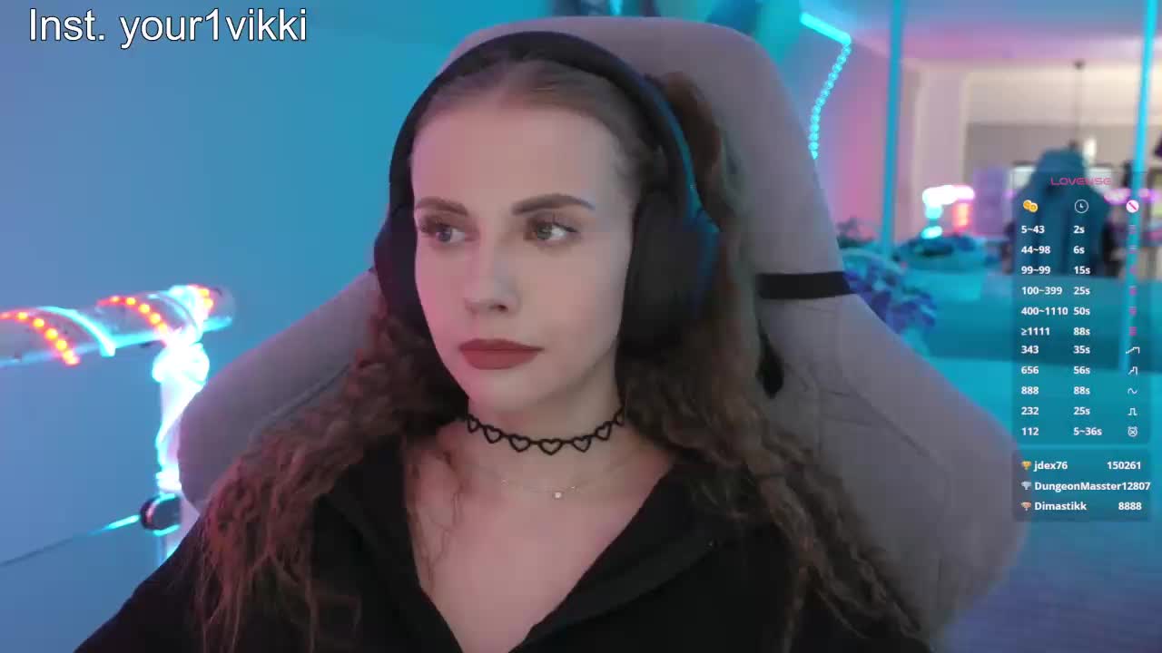 VikkiExtraCheese Приват Записи 2026-04-11