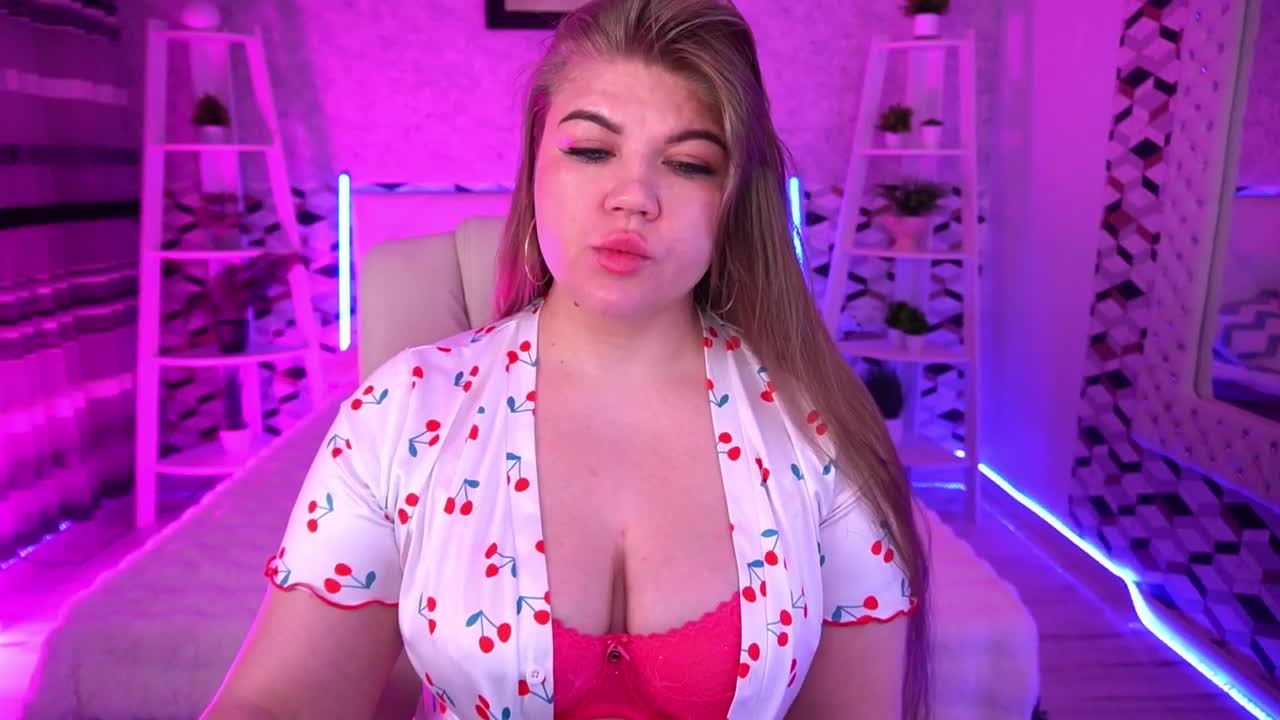 AmellyWhite Приват Записи 2026-04-12