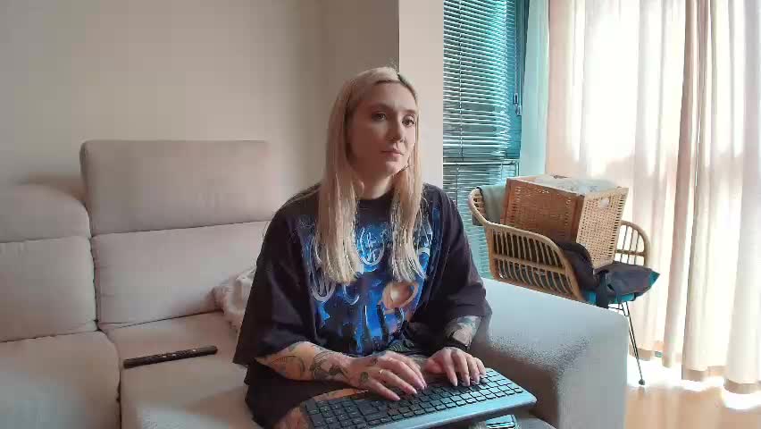 tattoobbgirl Приват Записи 2026-04-12