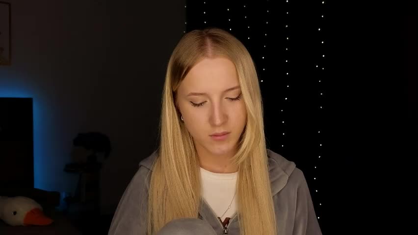 adele_armas Приват Записи 2026-04-13