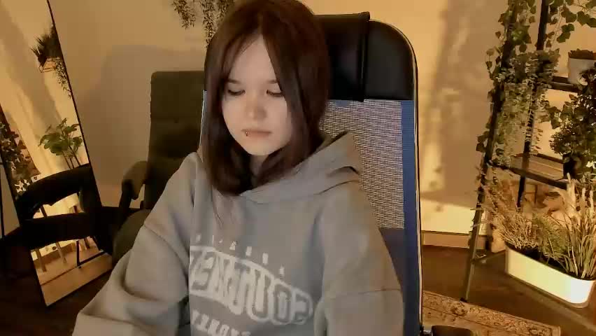 elainebeness Приват Записи 2026-04-13