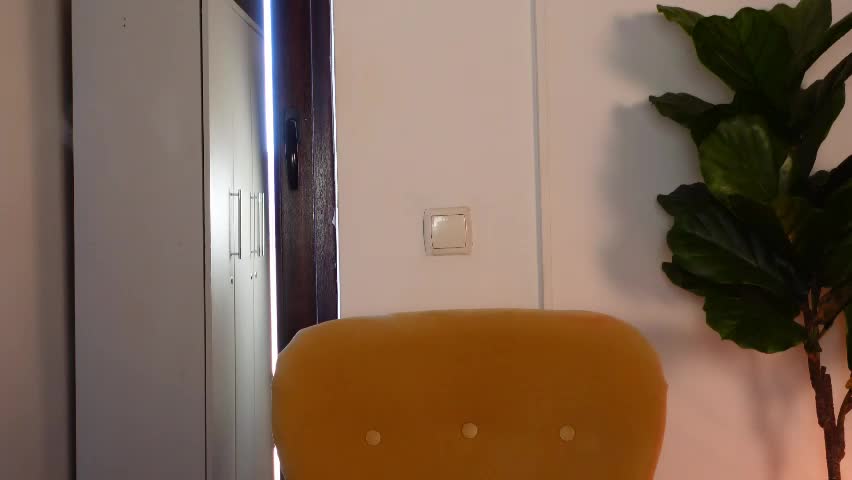 ninacrystal Приват Записи 2026-04-14