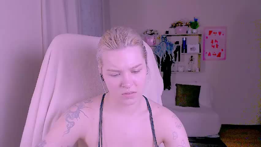 hot_blonda_ Приват Записи 2026-04-14