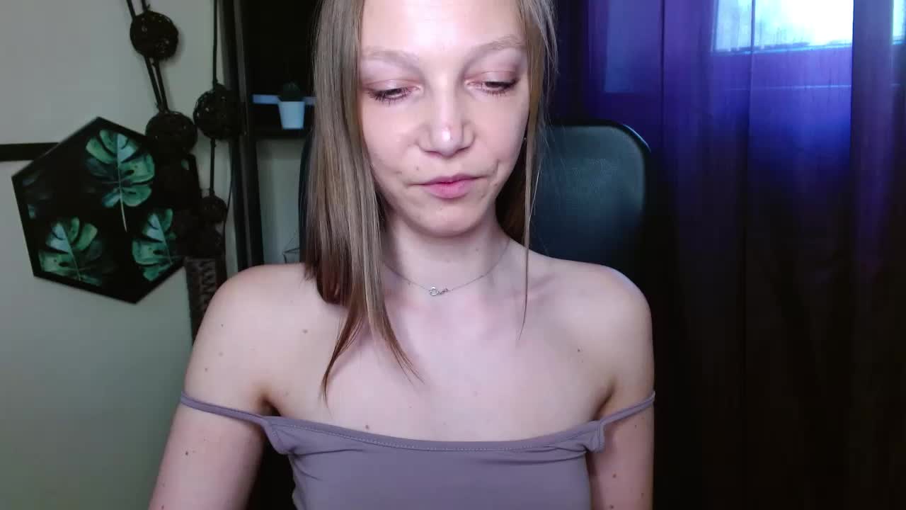 EmillyExtasy Приват Записи 2026-04-17