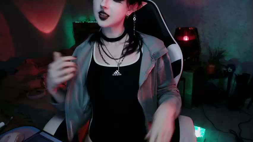 brandy_queen Приват Записи 2026-04-17