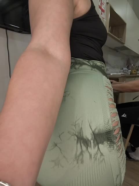 KissMyAss Приват Записи 2026-04-18