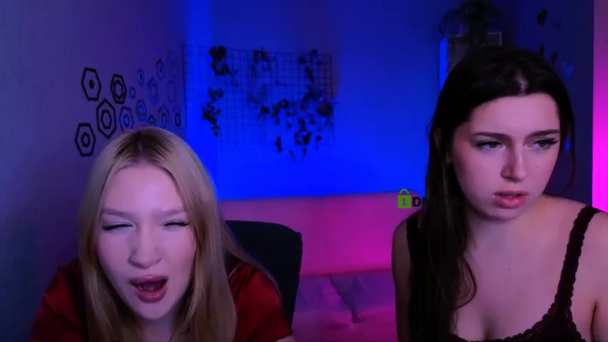 playful_sophie Приват Записи 2026-04-18