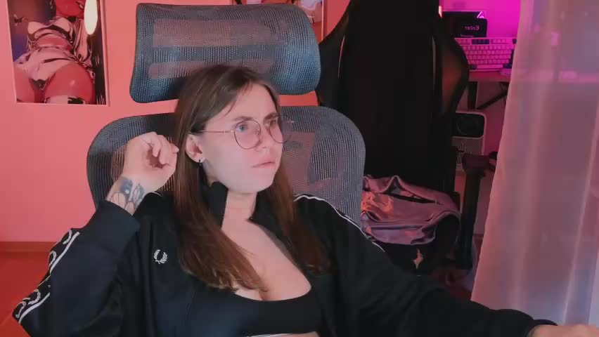 _lovelylove_ Приват Записи 2026-04-18