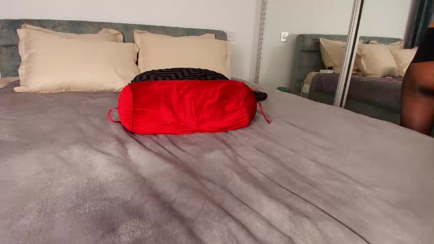 abellaangel Приват Записи 2026-04-18