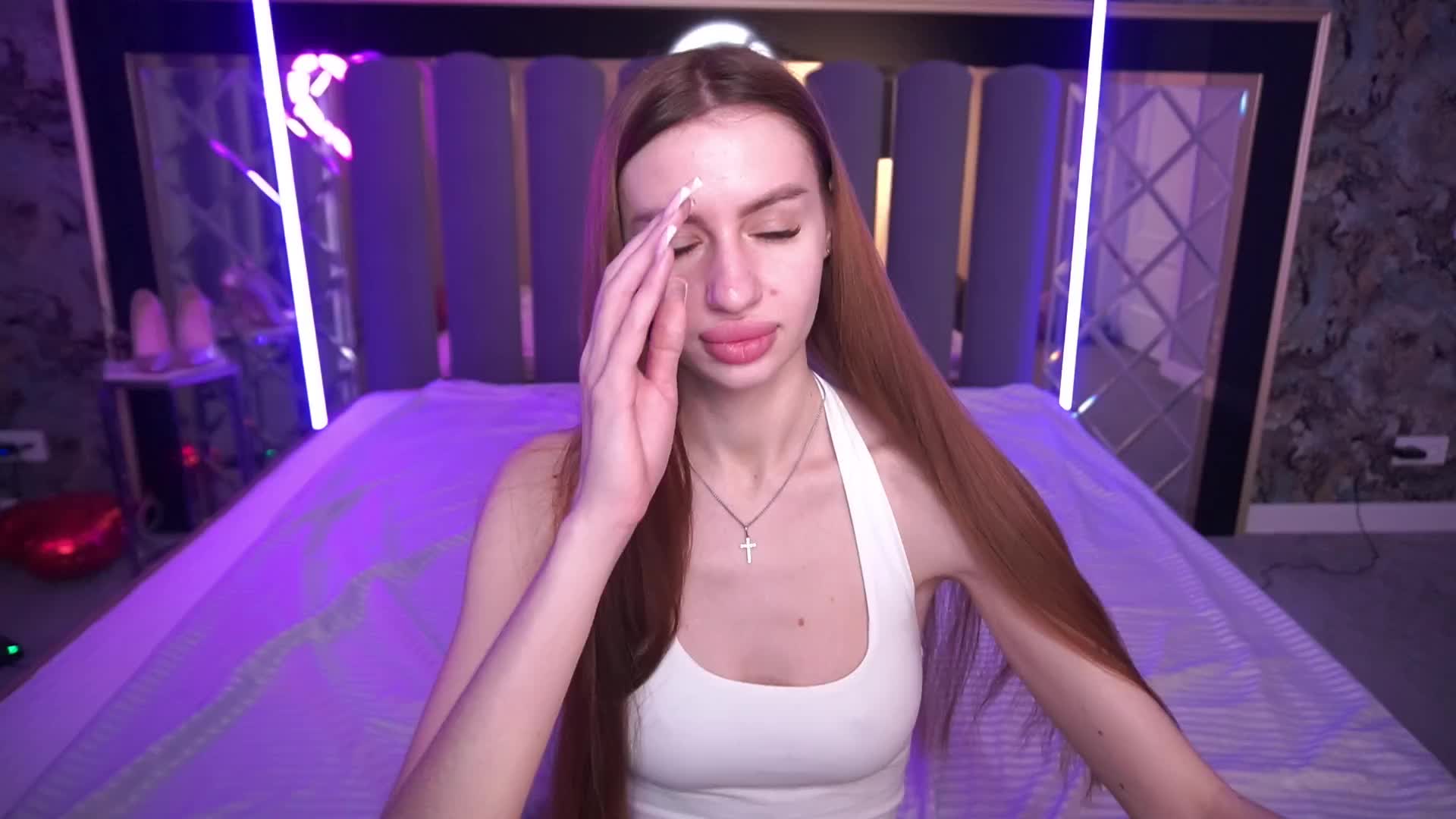 SnowWhiteee Приват Записи 2026-04-18