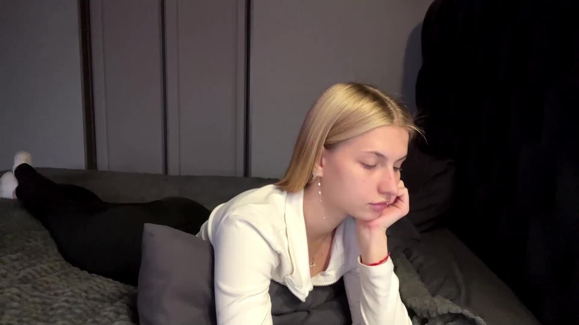 ElliWagemann Приват Записи 2026-04-19