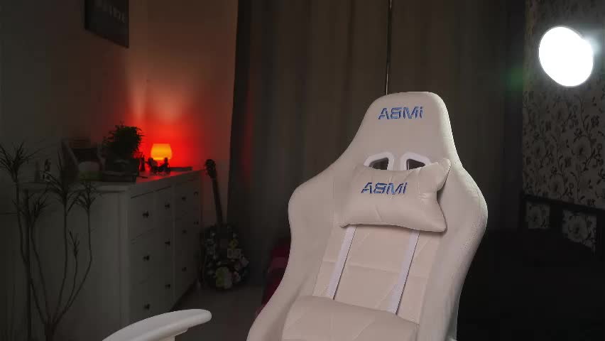 roxannabrik Приват Записи 2026-04-20