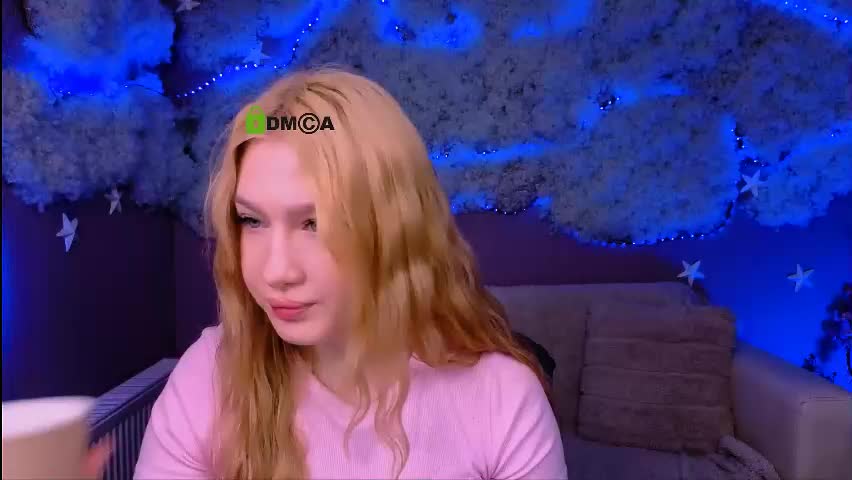 playful_sophie Приват Записи 2026-04-21