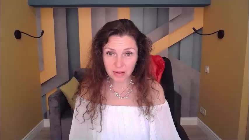 ellalongs Приват Записи 2026-04-22