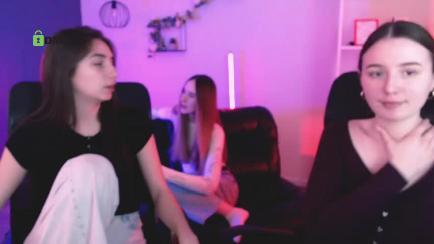 leslie_bird Приват Записи 2026-04-22