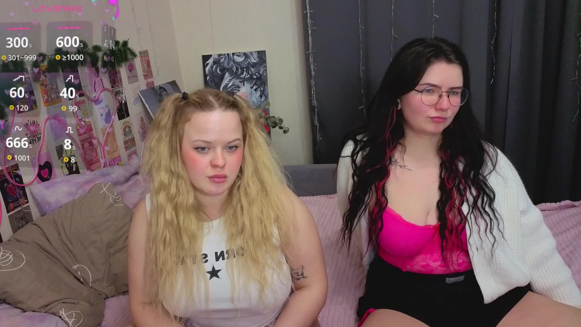 Kitty-and-Hannah Приват Записи 2026-04-22