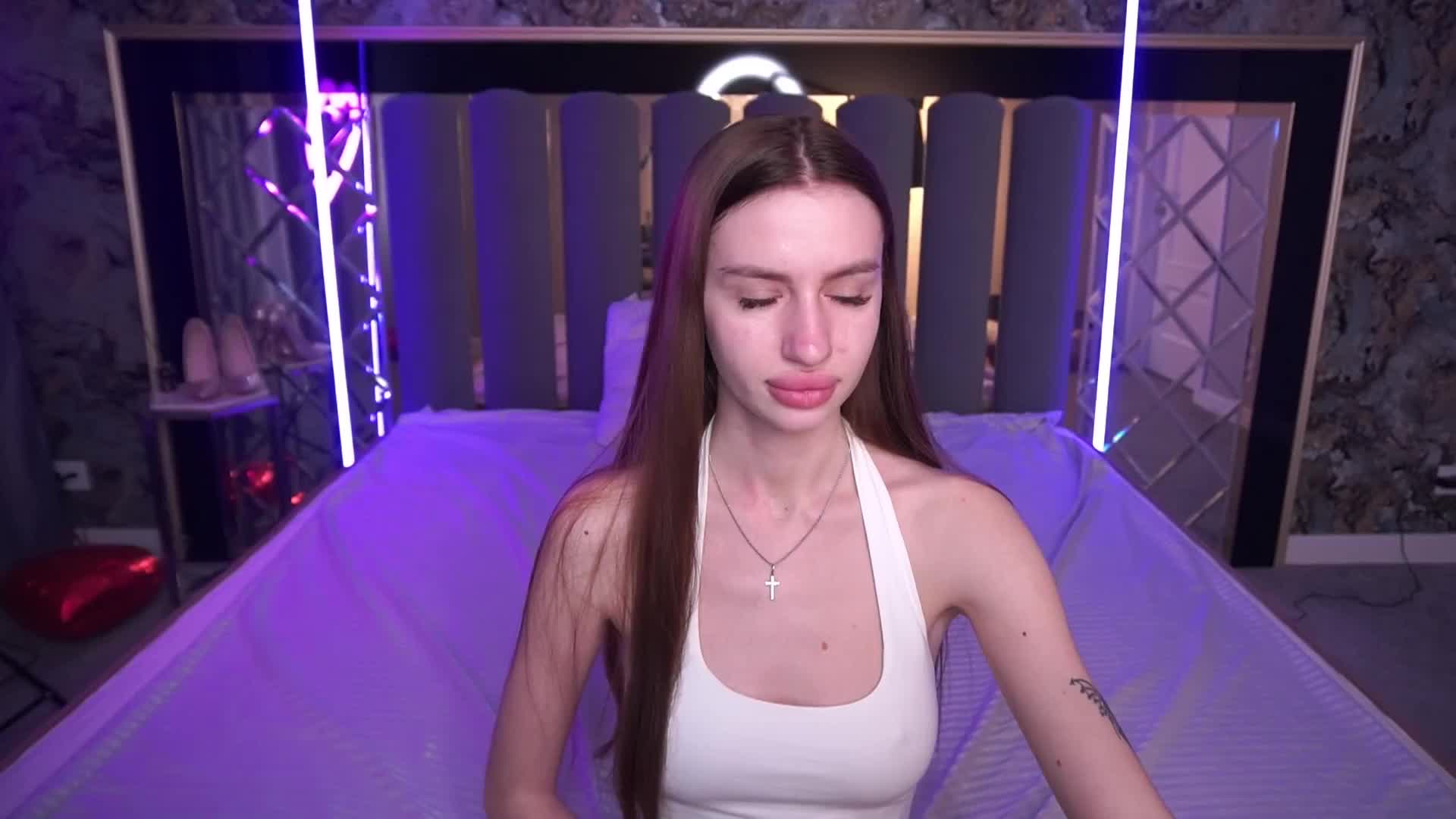 SnowWhiteee Приват Записи 2026-04-22