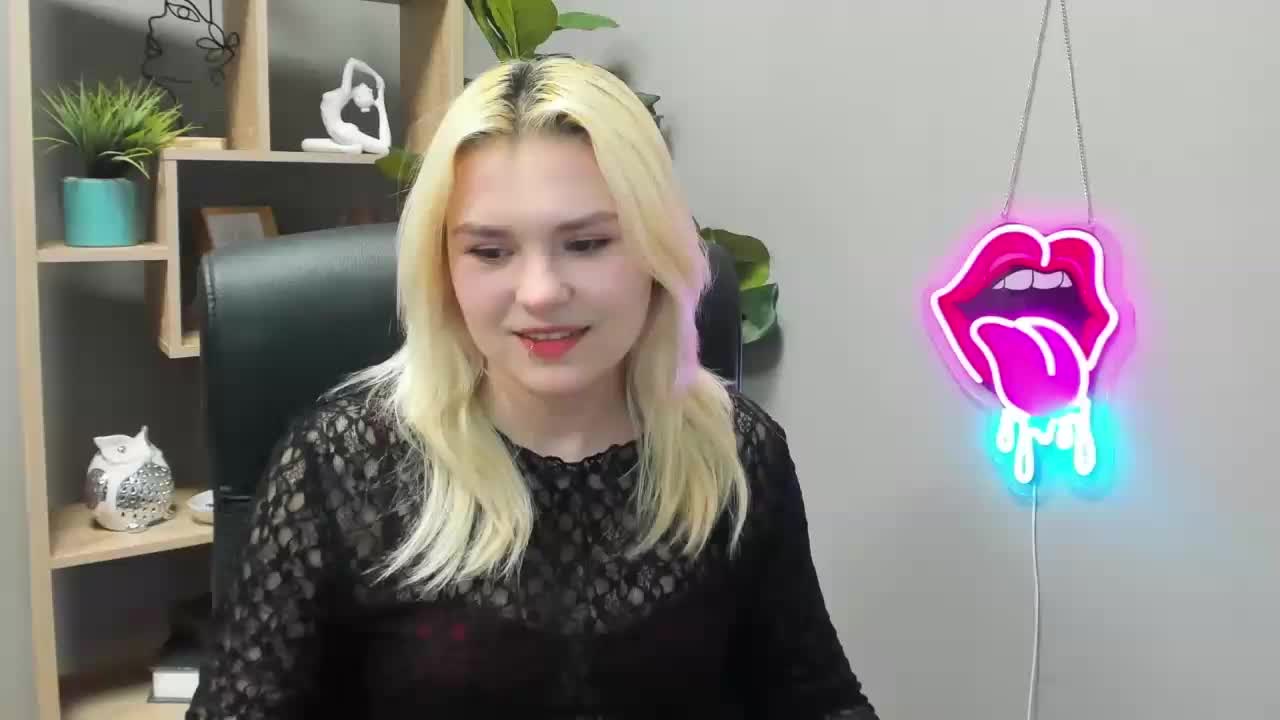 SweetLilyxo Приват Записи 2026-04-23