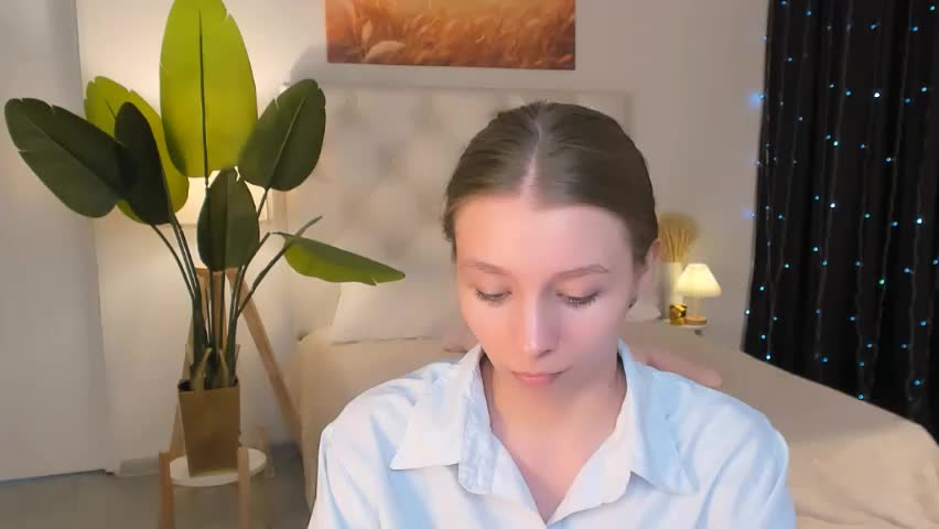 juliedaniel Приват Записи 2026-04-23