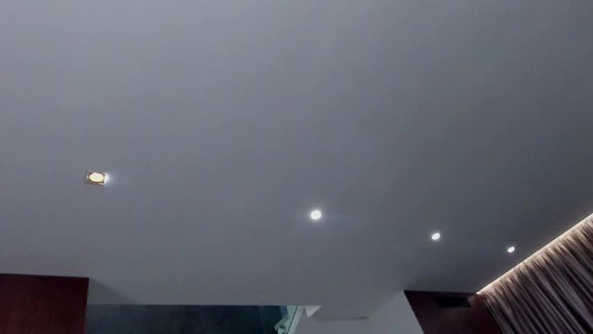 ehotlovea_2026-04-23_09-25-48_962 Приват Записи 2026-04-23