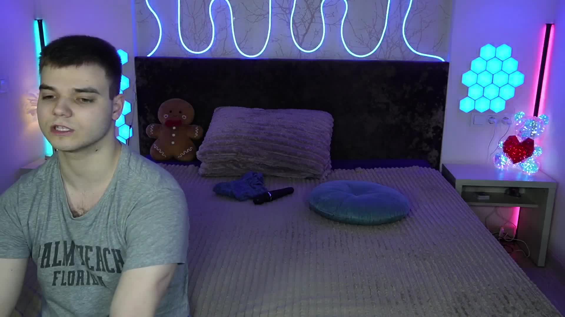VikkiAndGeorge Приват Записи 2026-04-24