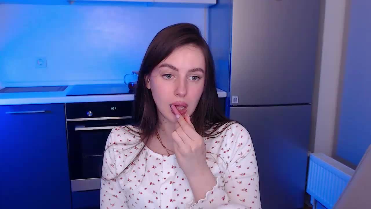 Lilijily Приват Записи 2026-04-28