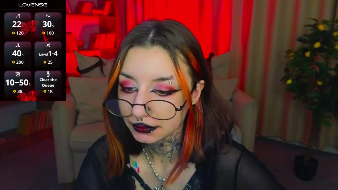 MistressMarcelline Приват Записи 2026-04-28