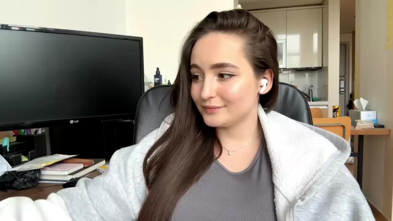 EmillyCarte Приват Записи 2026-04-29