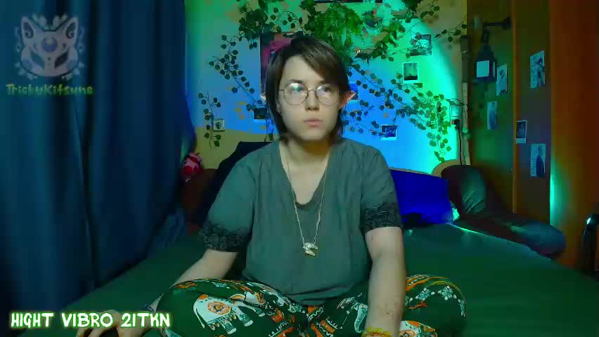 trickykitsune_2026-04-30_22-04-26_710 Приват Записи 2026-05-01