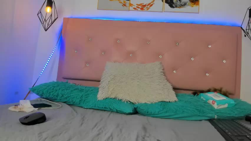 christy__ass Приват Записи 2026-05-01