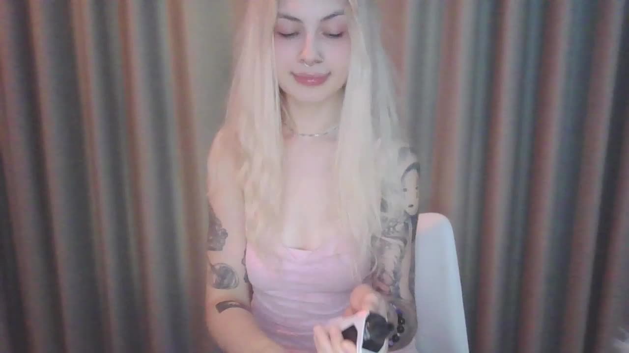 EmilyFlowers Приват Записи 2026-05-01