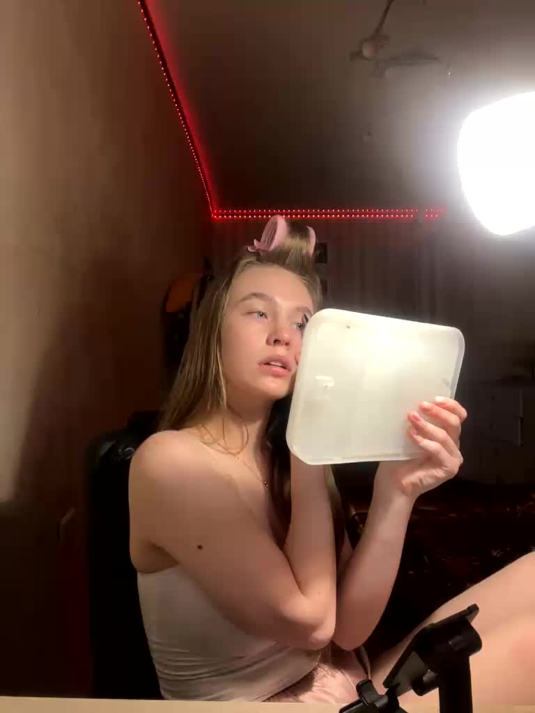 Melissashineee Приват Записи 2026-05-01
