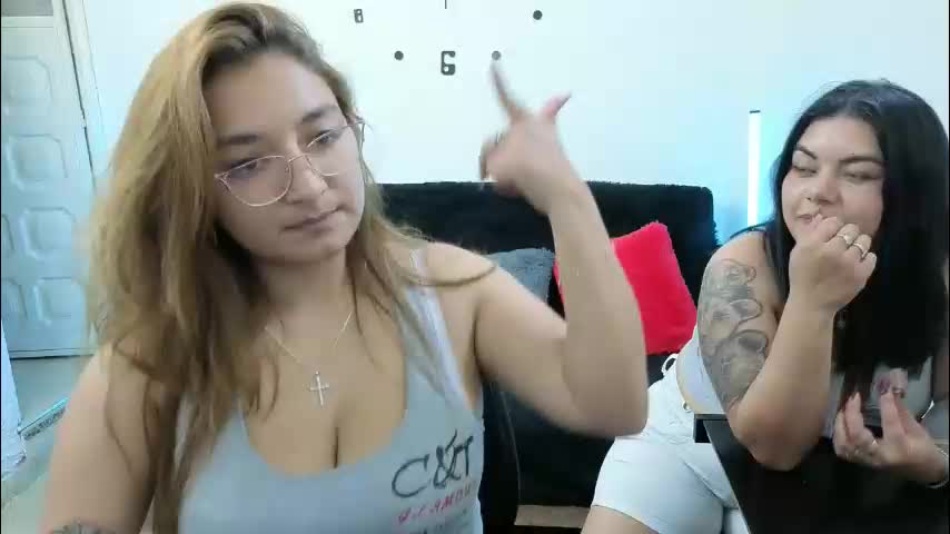emilyriskhot Приват Записи 2026-05-02