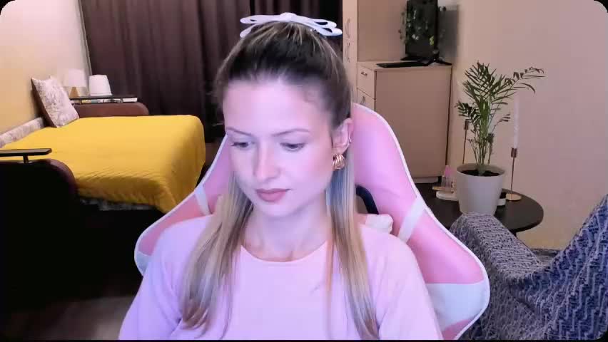 julie_flores Приват Записи 2026-05-02