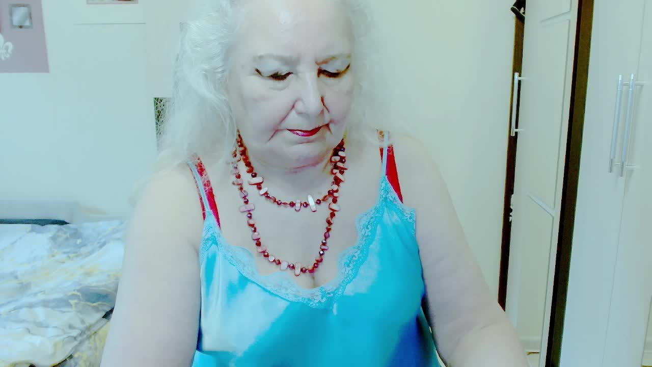 GrannyWants Приват Записи 2026-05-04