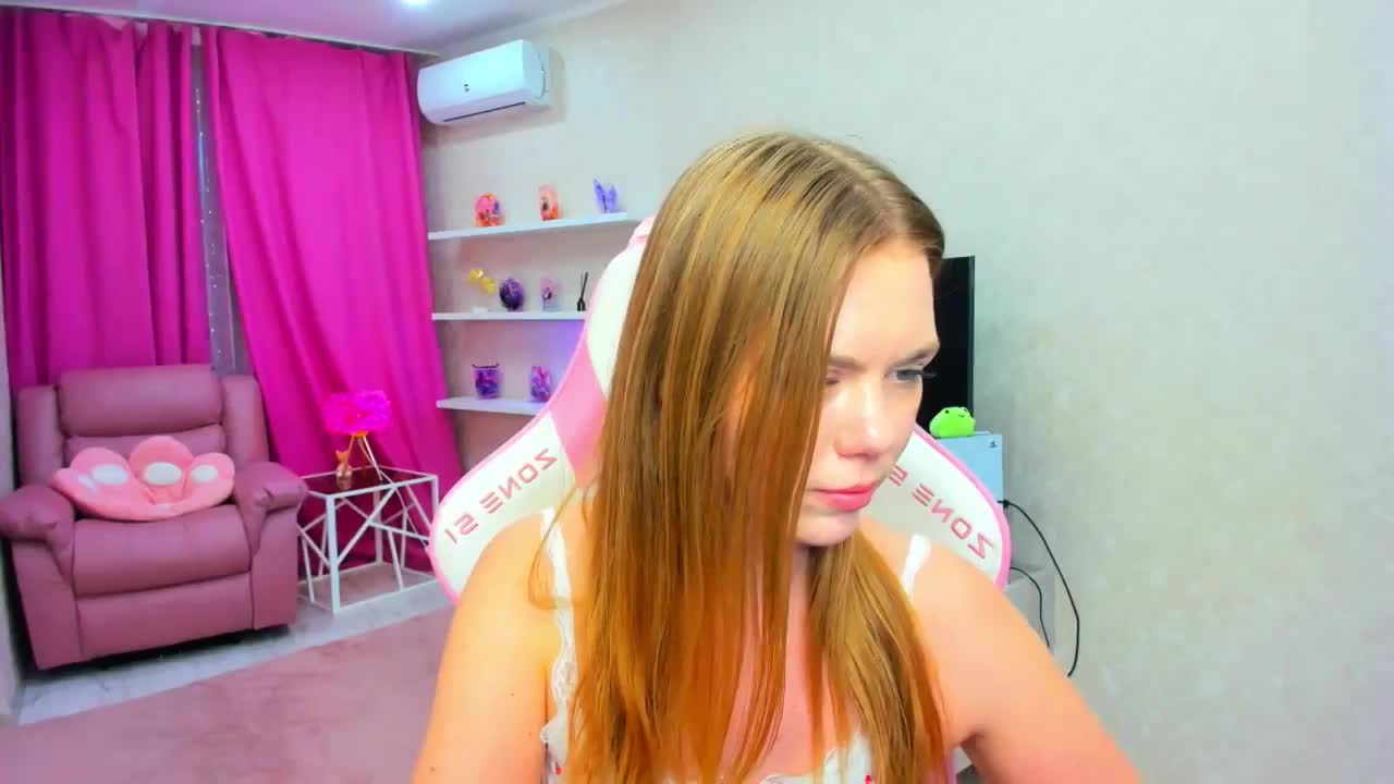 Strawberrye Приват Записи 2026-05-04
