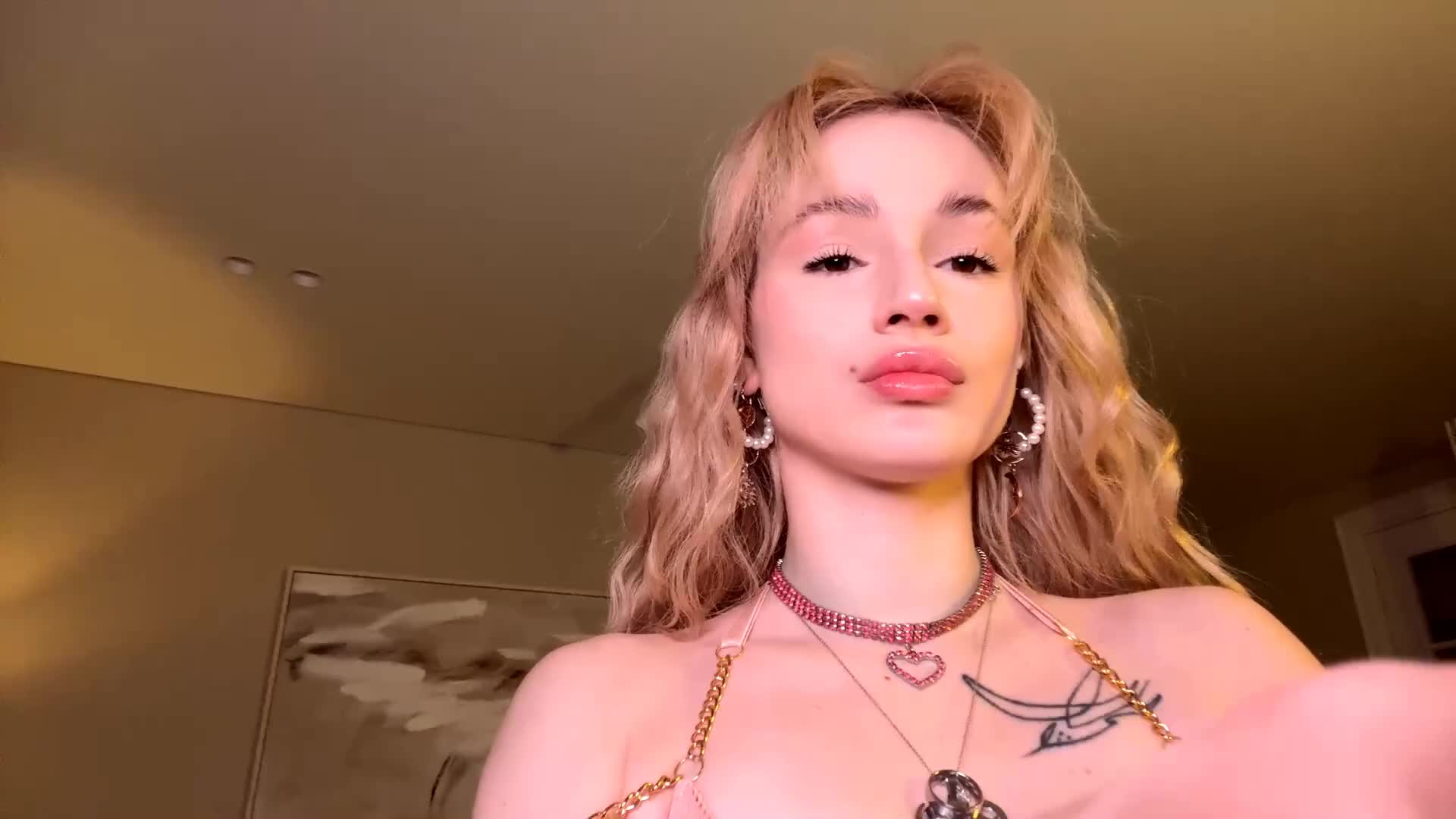 unholydolly Приват Записи 2026-05-05