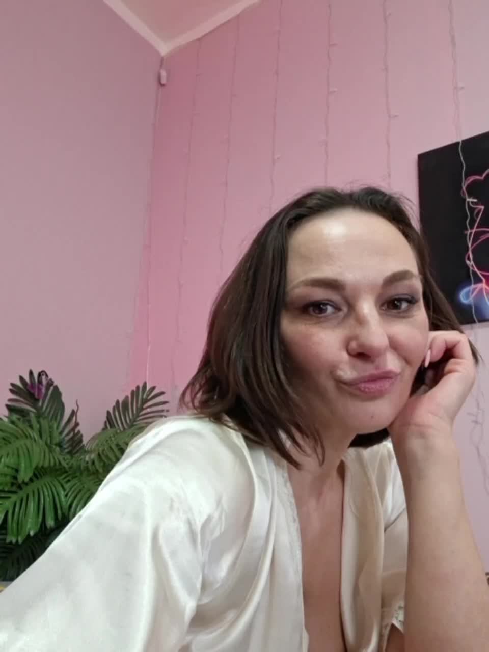 Naomi-milf Приват Записи 2026-05-08