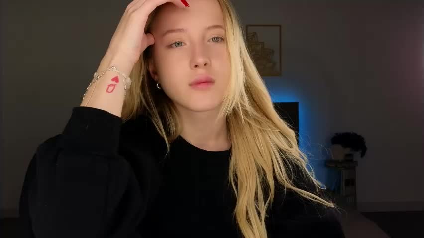 adele_armas Приват Записи 2026-05-08