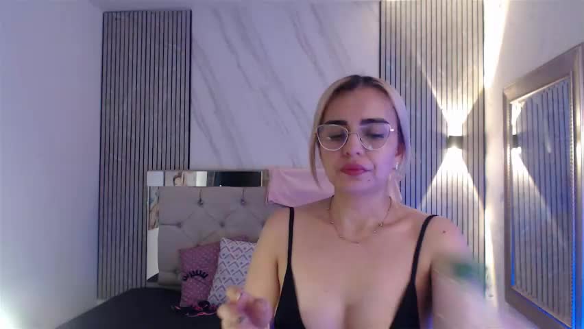 julieta__fox_ Приват Записи 2026-05-08