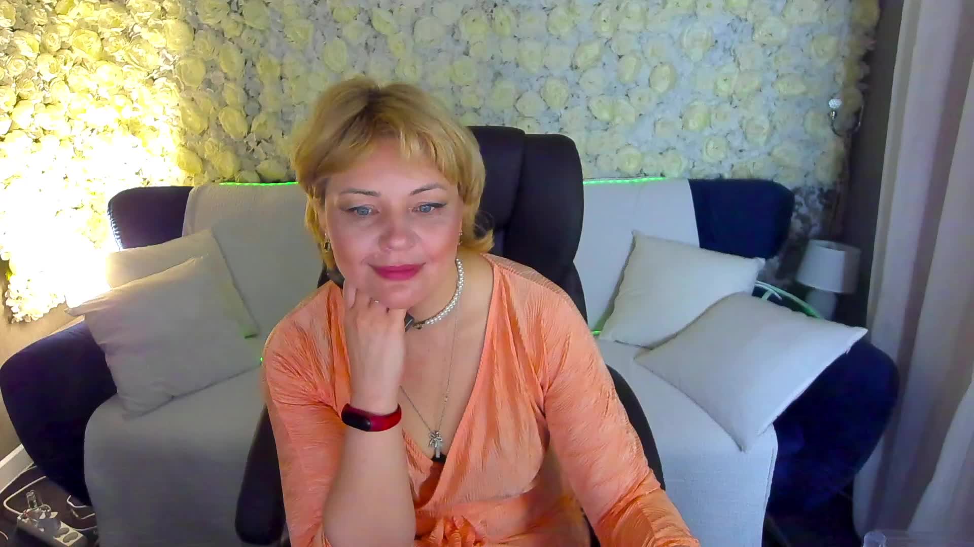 AmiraNight Приват Записи 2026-05-11
