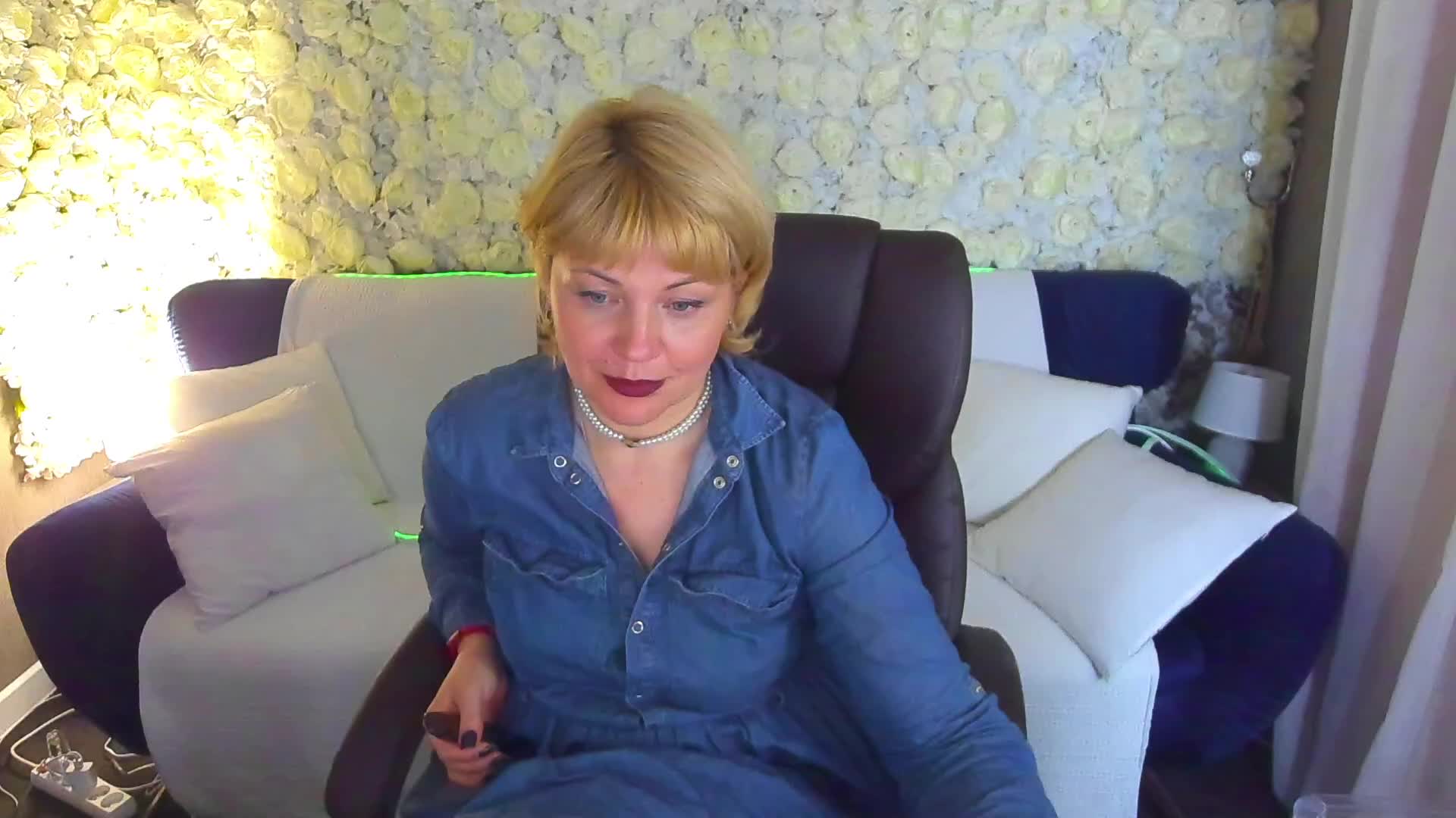 AmiraNight Приват Записи 2026-05-11