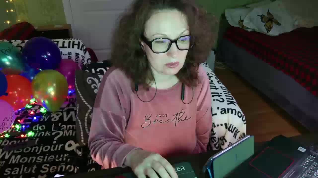 MeganIris Приват Записи 2026-05-11