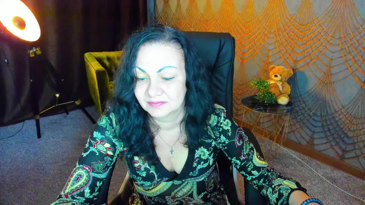 IrissMoon Приват Записи 2026-05-12